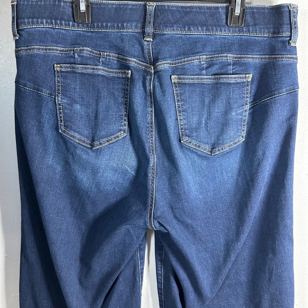 Torrid Bombshell Wide Leg Super Soft Jeans Dark Wash Size 16R - Picture 2 of 9
